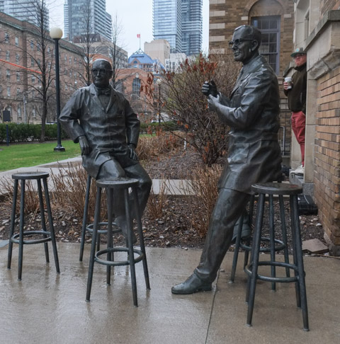 Doctors Till and McCulloch, bronze statues